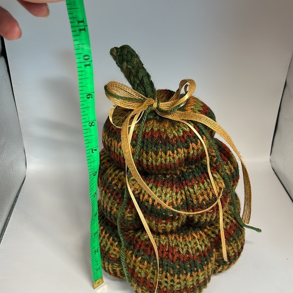 Handmade Multicolor Knit Pumpkin stack - Picture 9 of 10
